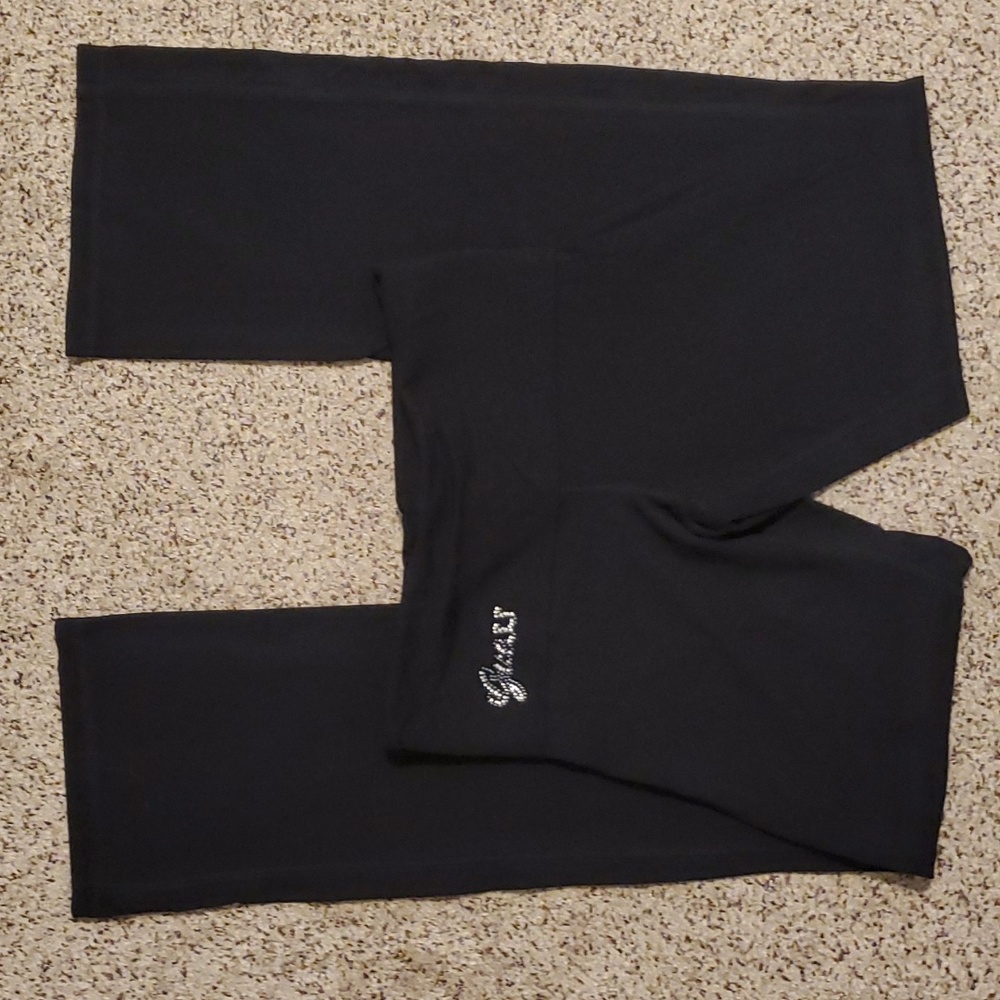 NWOT Guess Rhinstone Logo Straight Leg Stretch Yoga Pants